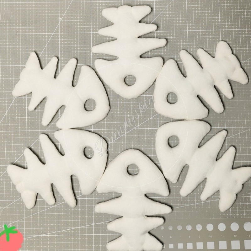 Porte-clés en peluche en forme - Fishbones Cosplay Prop avis et prix